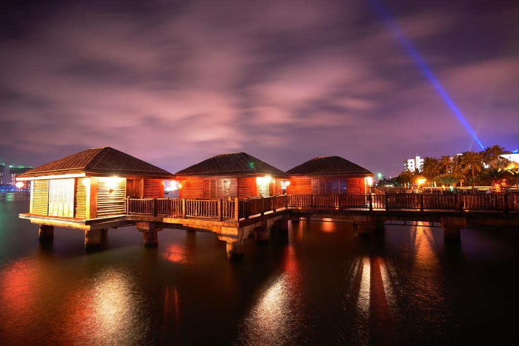 Marina Spa Hotel Sanya Exterior photo