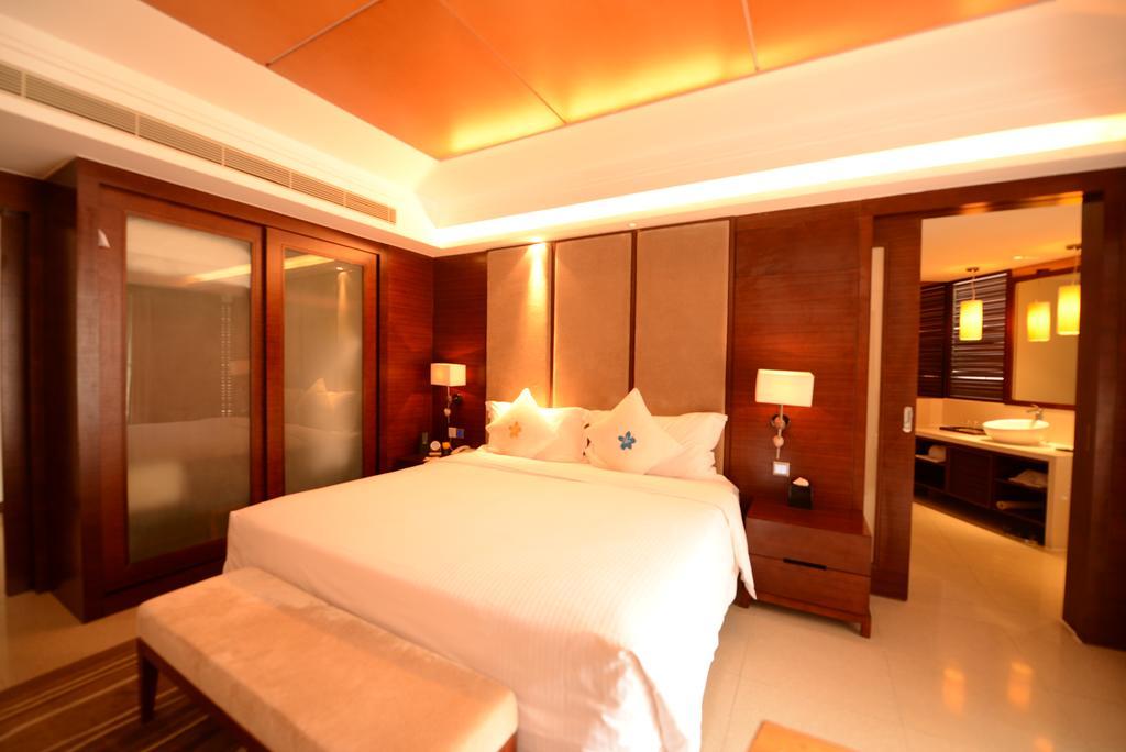 Marina Spa Hotel Sanya Exterior photo