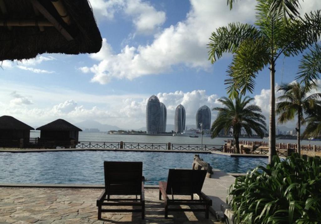 Marina Spa Hotel Sanya Exterior photo